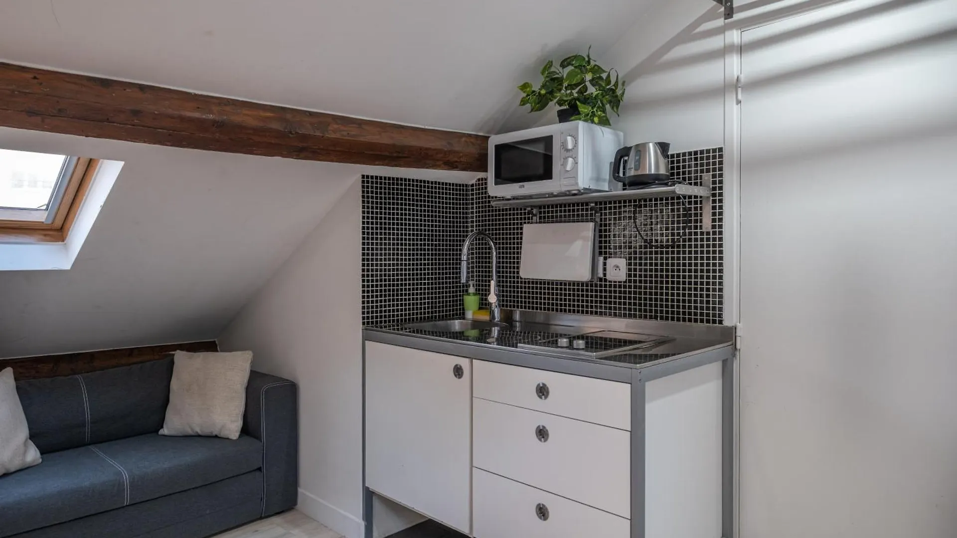 Clignancourt 3* Paris