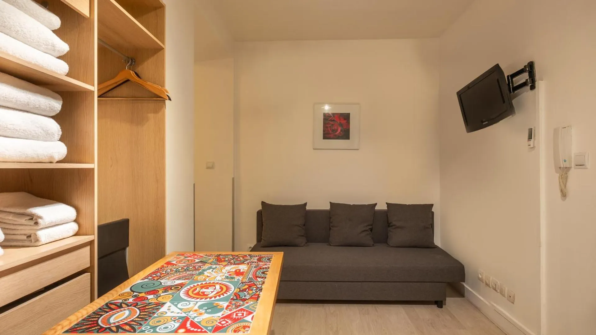 Clignancourt Aparthotel